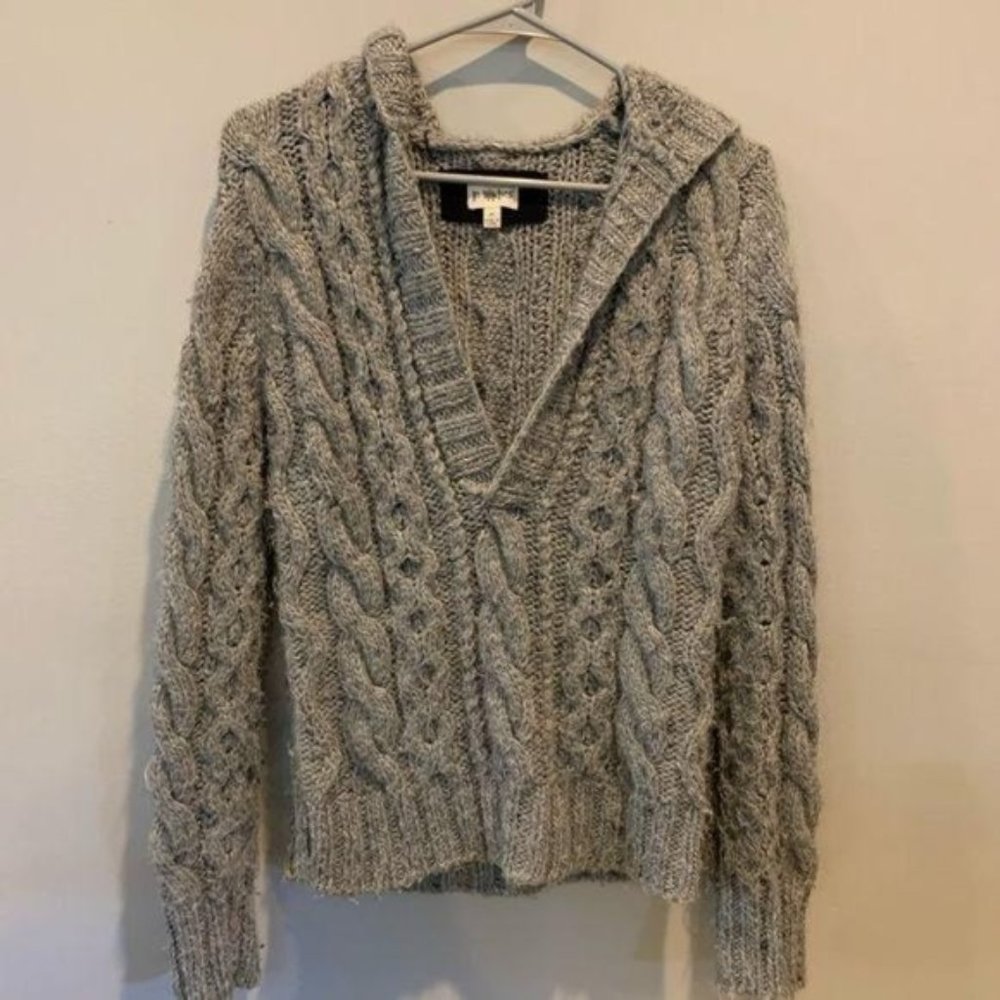 In Stitches Women's V-neck Hooded Sweater, EUC, M